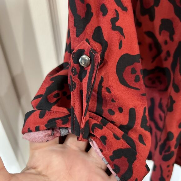 Lily Morgan Plus Size 1X Red Animal Print Tunic Top Stretch Knit - Picture 6 of 12